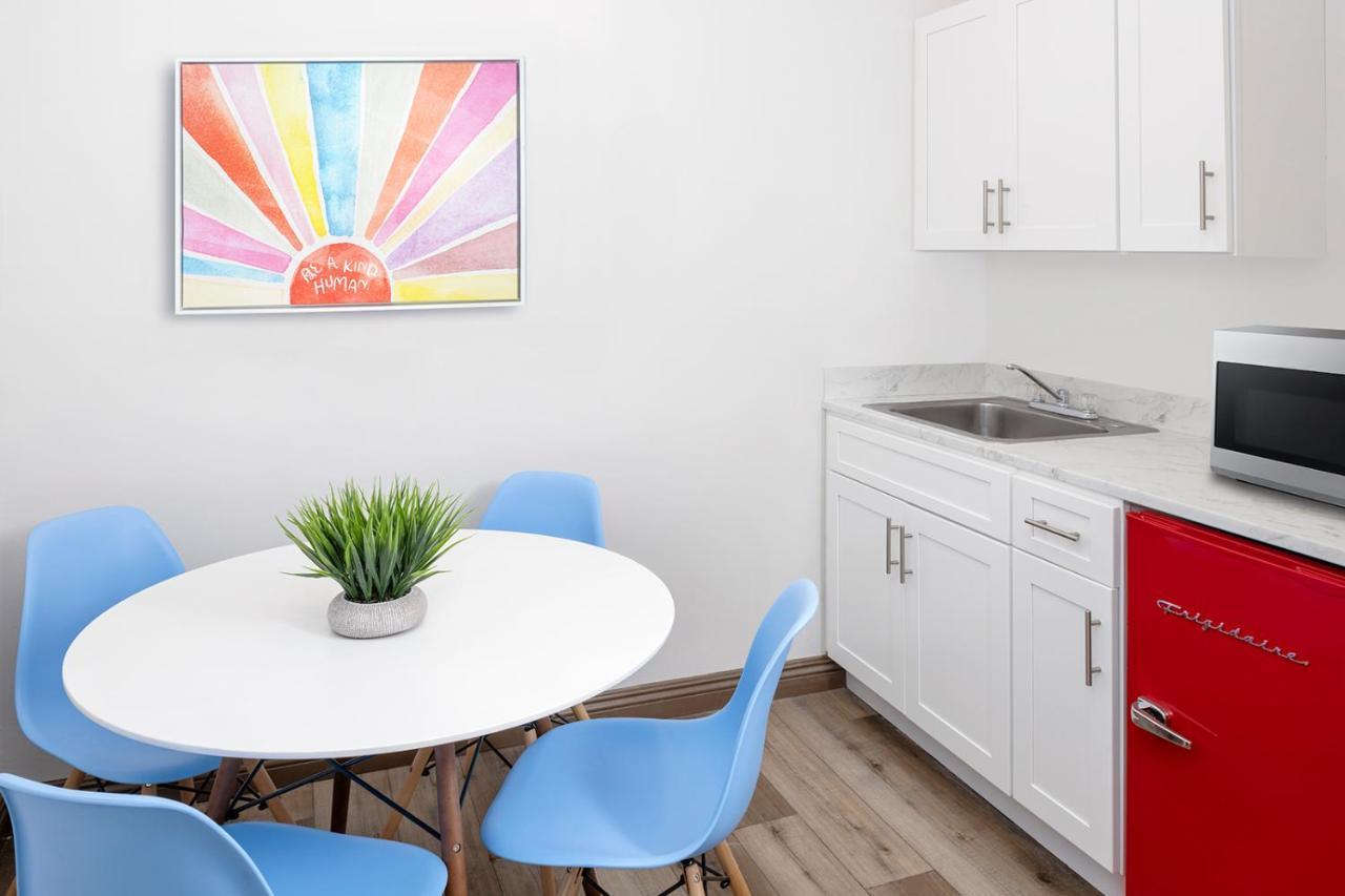 The Sojourn Los Angeles - Sherman Oaks Экстерьер фото
