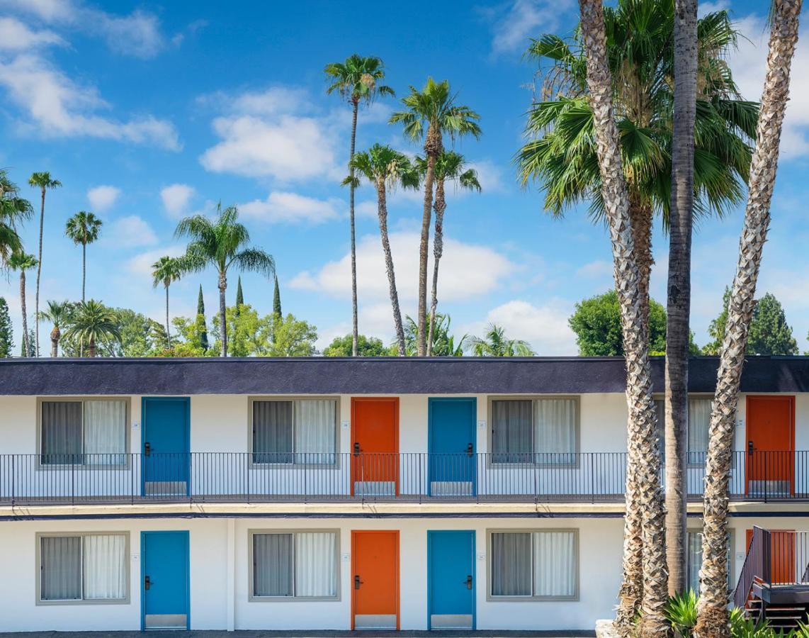 The Sojourn Los Angeles - Sherman Oaks Экстерьер фото