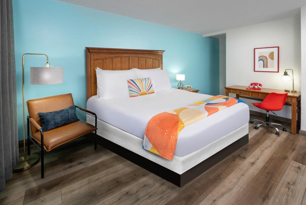 The Sojourn Los Angeles - Sherman Oaks Экстерьер фото