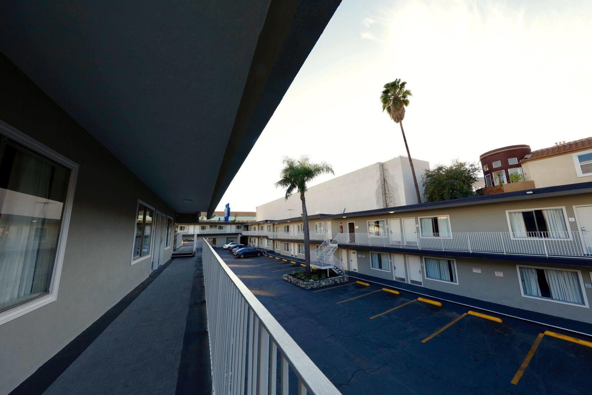 The Sojourn Los Angeles - Sherman Oaks Экстерьер фото